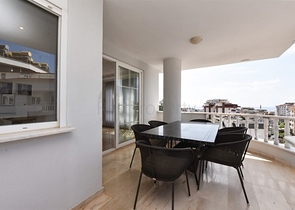 Apartment 3+1 with residence permit in Tosmur district