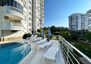 Apartment 3+1 with residence permit in Tosmur district