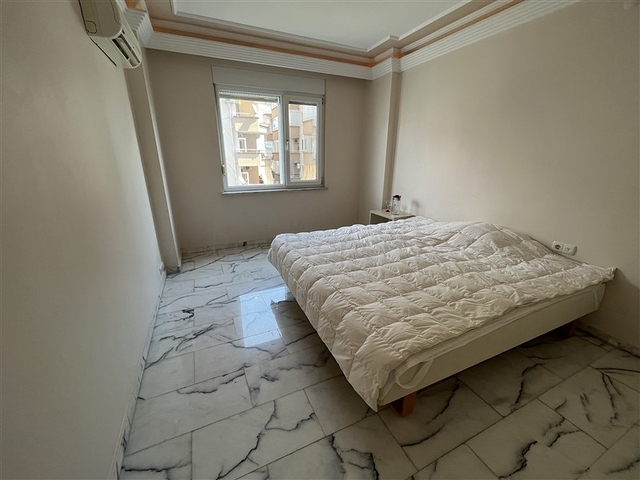 3+1 apartment in Tosmur area 50m from the sea.