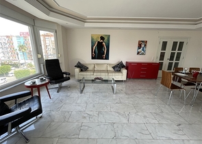 3+1 apartment in Tosmur area 50m from the sea.