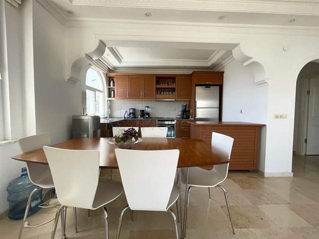 2+1 apartment with panoramic mountain views in Tosmur area