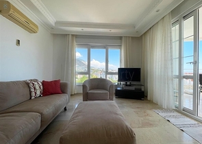 2+1 apartment with panoramic mountain views in Tosmur area