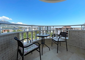 2+1 apartment with panoramic mountain views in Tosmur area