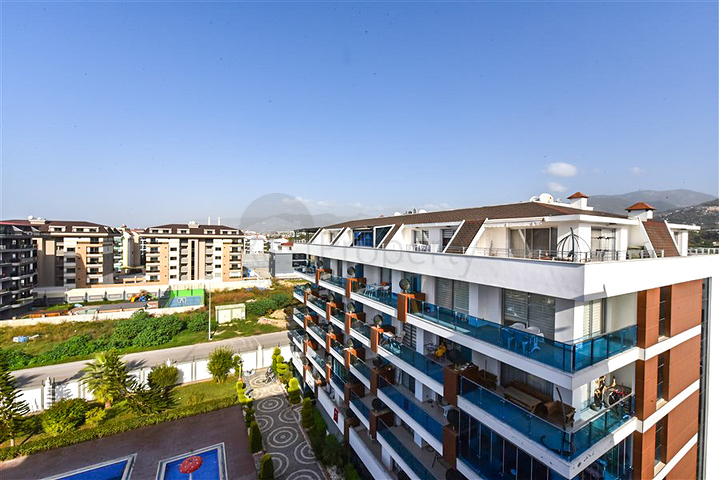 Furnished 2+1 penthouse just 200 meters from the sea