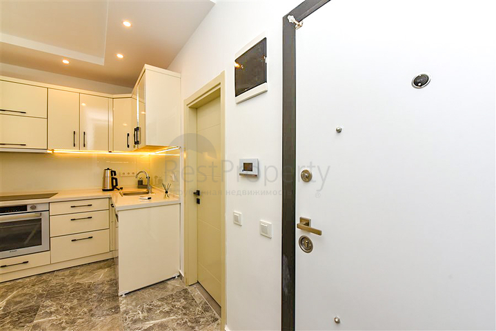 One-bedroom apartment with access to the garden in the center of Alanya