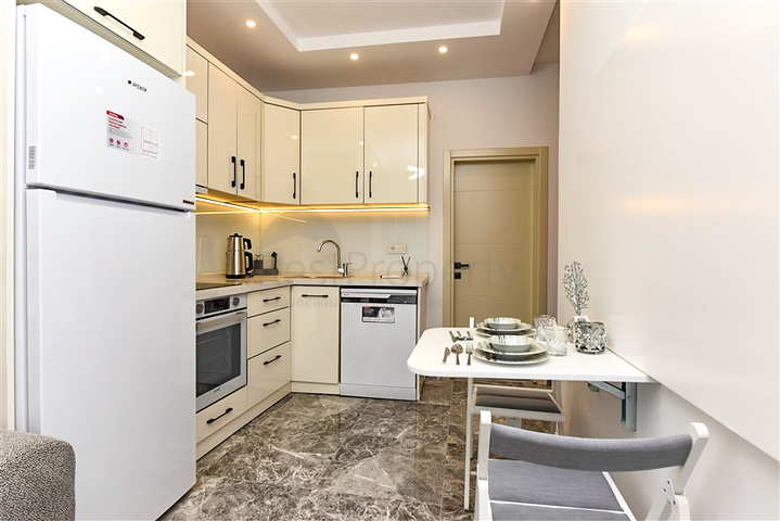 One-bedroom apartment with access to the garden in the center of Alanya