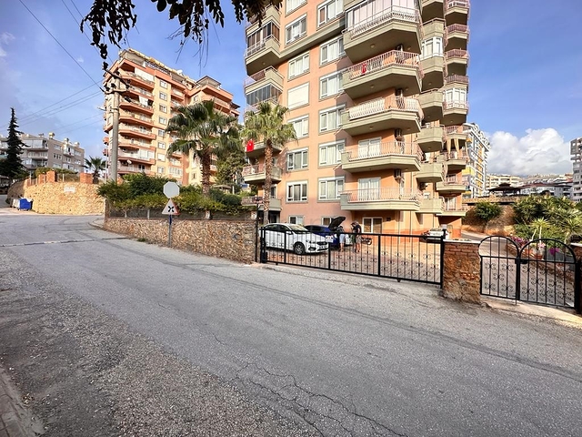 2+1 apartment for a large family in Tosmur district 