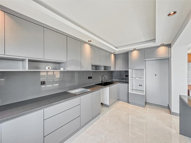 Large apartment with stunning views of the Mediterranean Sea