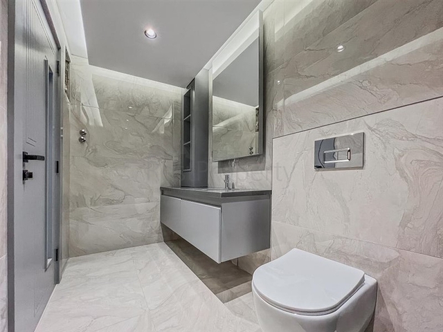 Large apartment with stunning views of the Mediterranean Sea