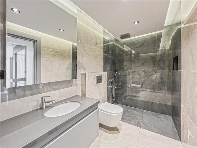 Large apartment with stunning views of the Mediterranean Sea