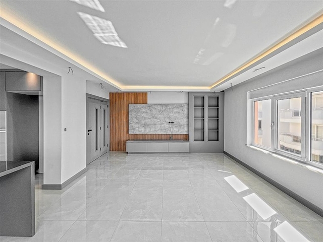 Large apartment with stunning views of the Mediterranean Sea