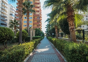 Large apartment with stunning views of the Mediterranean Sea