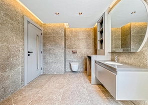 Large apartment with stunning views of the Mediterranean Sea