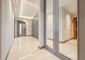 Large apartment with stunning views of the Mediterranean Sea