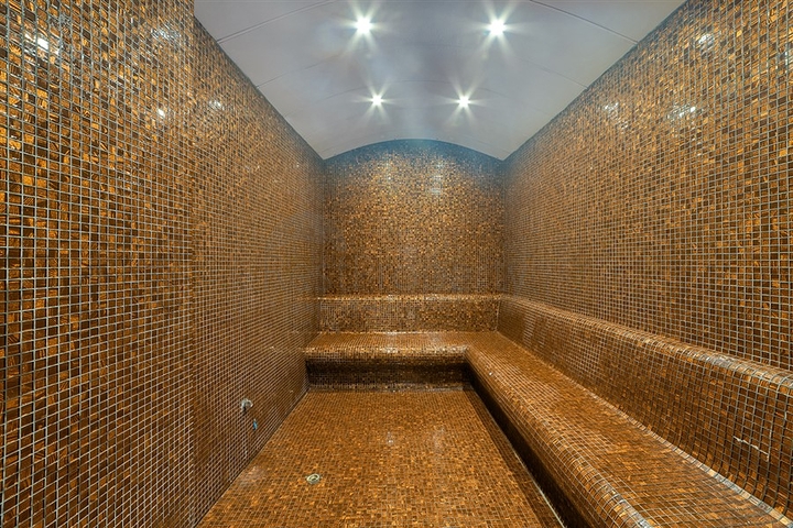 Apartment on the first coastline in a premium class complex