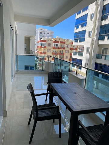 One-bedroom furnished apartment in a new complex in Mahmutlar