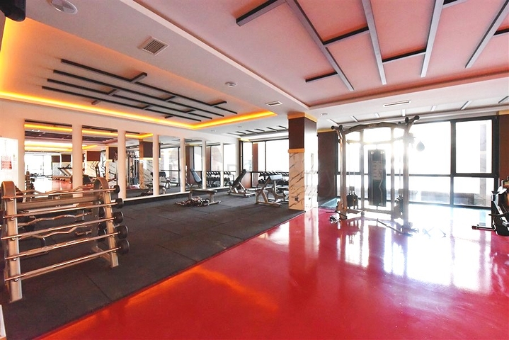 One-bedroom furnished apartment in a new complex in Mahmutlar