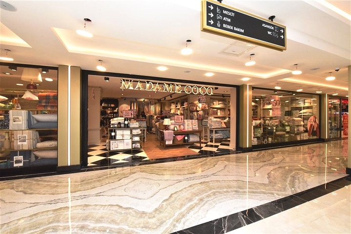 One-bedroom furnished apartment in a new complex in Mahmutlar