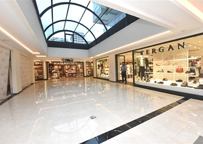 One-bedroom furnished apartment in a new complex in Mahmutlar