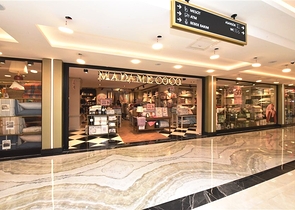 One-bedroom furnished apartment in a new complex in Mahmutlar