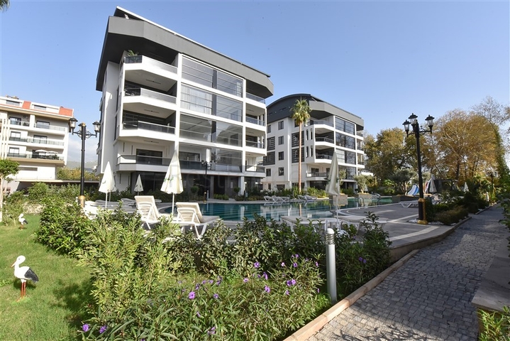 Spacious 4+1 penthouse in Oba district