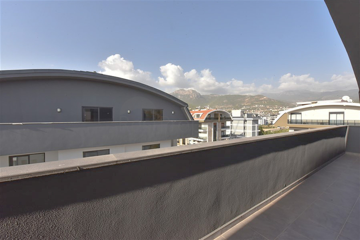 Large 4+1 penthouse in Oba district