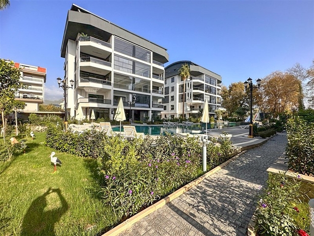 Large 4+1 penthouse in Oba district