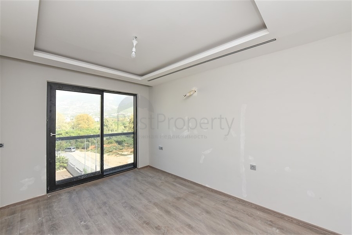 Large 4+1 penthouse in Oba district