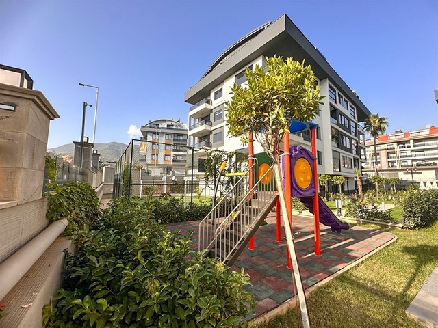 Large 4+1 penthouse in Oba district