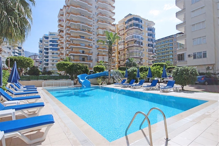 2+1 apartment in the popular area of Mahmutlar