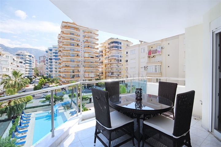 2+1 apartment in the popular area of Mahmutlar