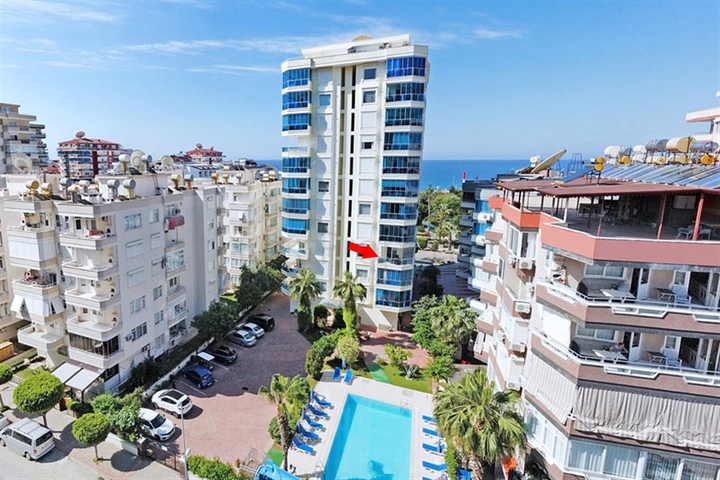 2+1 apartment in the popular area of Mahmutlar