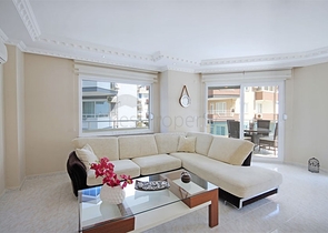2+1 apartment in the popular area of Mahmutlar