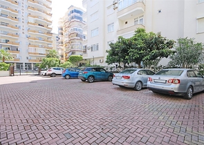 2+1 apartment in the popular area of Mahmutlar