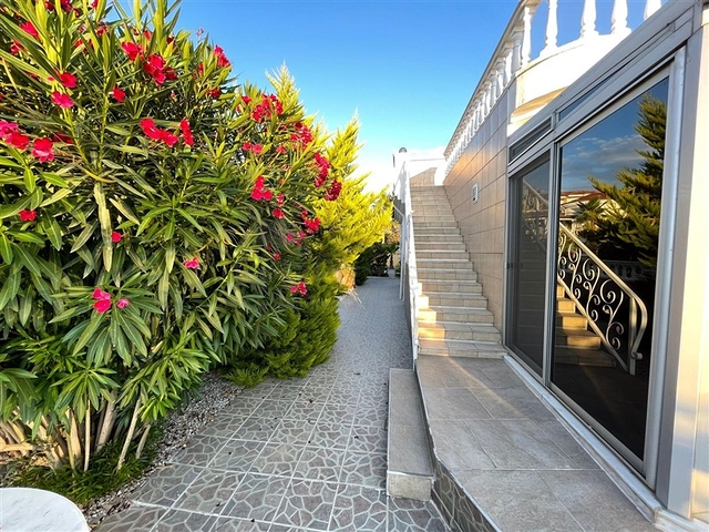 2+1 villa with furniture and appliances only 900 m from the Mediterranean Sea