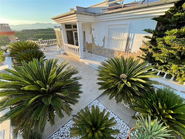 2+1 villa with furniture and appliances only 900 m from the Mediterranean Sea