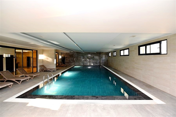 1+1 apartment with mountain view in a modern complex