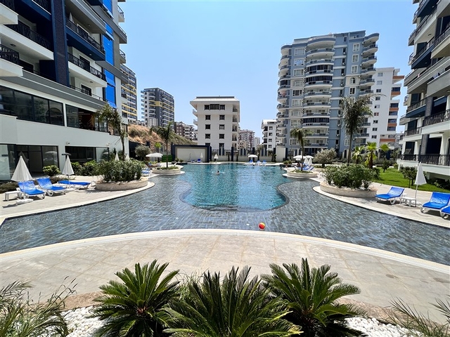 1+1 apartment with mountain view in a modern complex