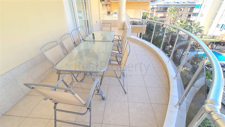 5+1 penthouse in the center of Alanya Oba district