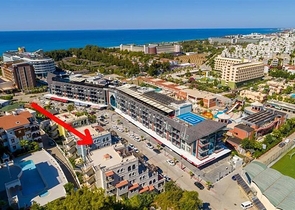 2+1 apartment in a residential complex in Konakli district