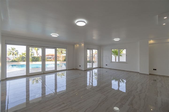 4+1 villa in Kargicak area