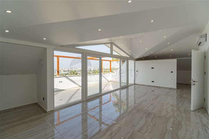 4+1 villa in Kargicak area