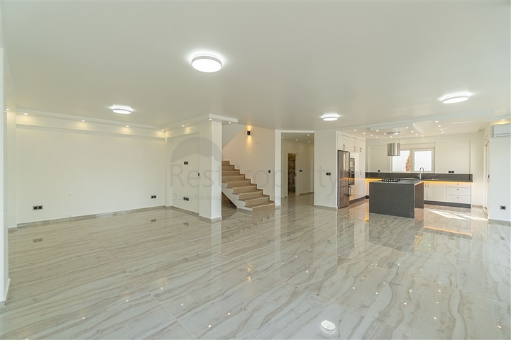 4+1 villa in Kargicak area