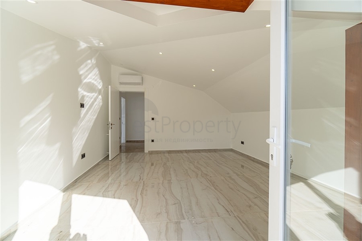 4+1 villa in Kargicak area