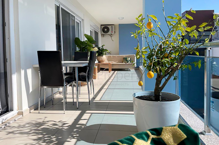 Spacious 4+1 penthouse in a popular residential complex in the Cikcilli area