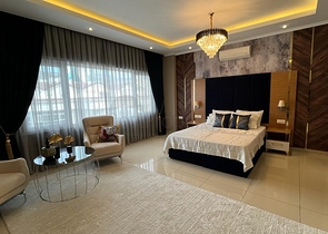 Spacious 4+1 penthouse in a popular residential complex in the Cikcilli area