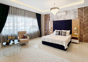 Spacious 4+1 penthouse in a popular residential complex in the Cikcilli area