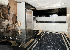 Spacious 4+1 penthouse in a popular residential complex in the Cikcilli area