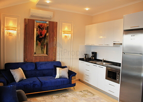 Spacious 4+1 penthouse in a popular residential complex in the Cikcilli area