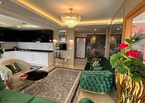 Spacious 4+1 penthouse in a popular residential complex in the Cikcilli area